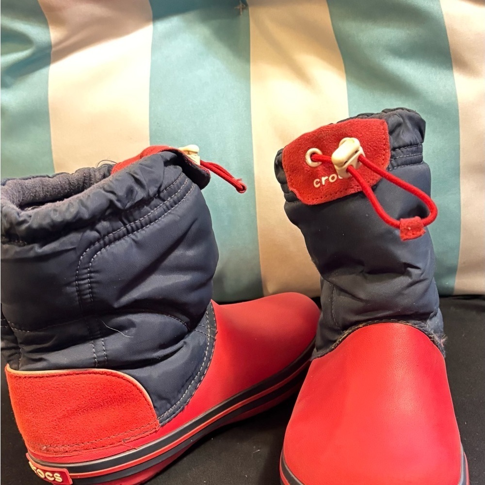 CROCS Kids Red and Navy Snow Boots - Picture 7 of 10